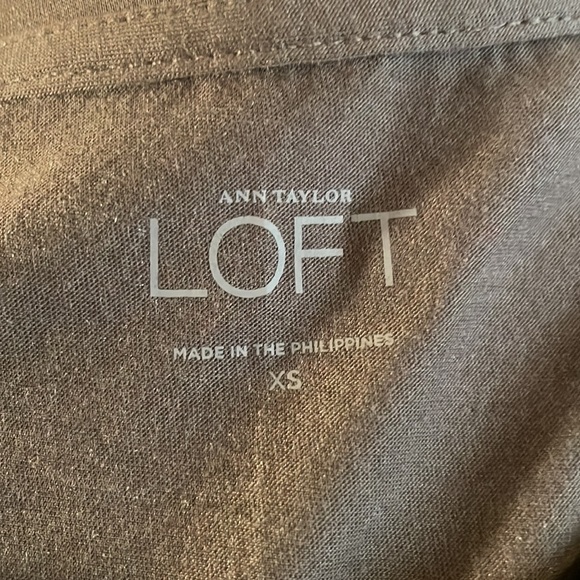 Loft - NWT sleeveless top - part tee/part faux satin - size X small - Picture 6 of 8